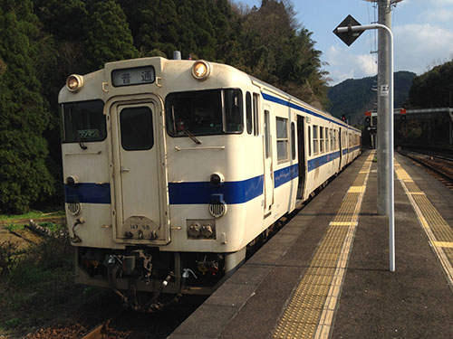 レトロな車両。