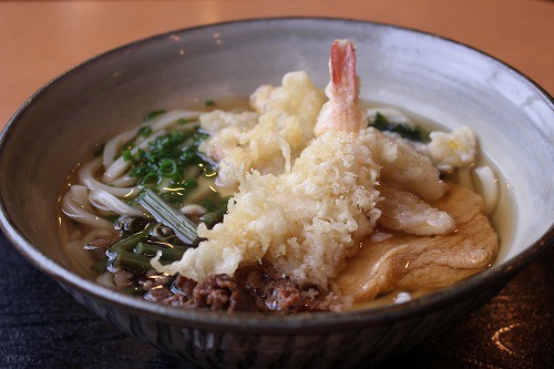 蔵屋うどん / 770円