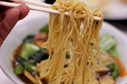 麺がまたいい細さ・湯で加減