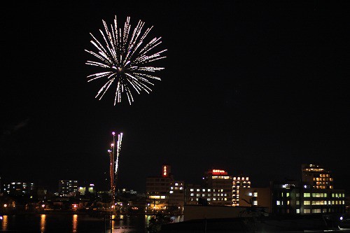 ○○のラスト、それは「おもてなし花火」でした。