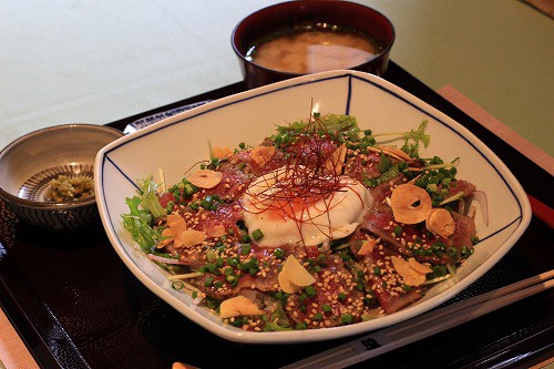 和くら丼(デザート・珈琲付) / 1,800円