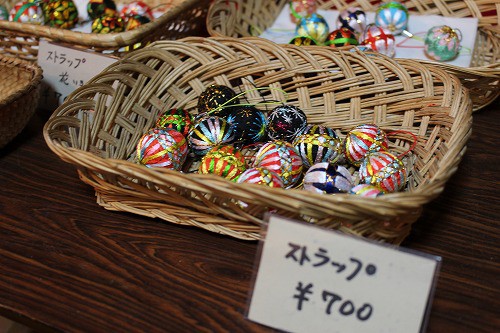 可愛いサイズのてまりストラップ / 700円