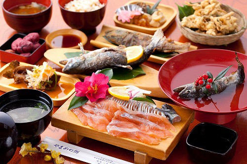 やまめ定食 / 2,690円(単品もあります)