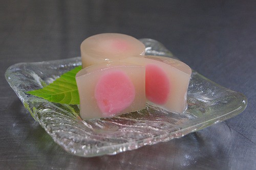 水まんじゅう(白桃味) / 1個110円