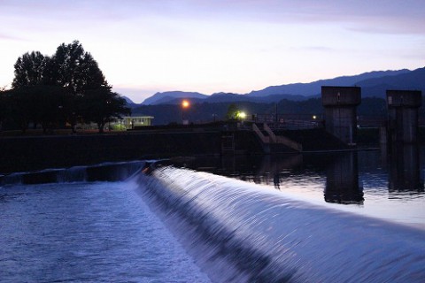 三隈川公園とその水辺
