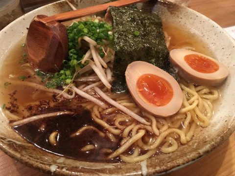 うどん屋さんのラーメン / 680円